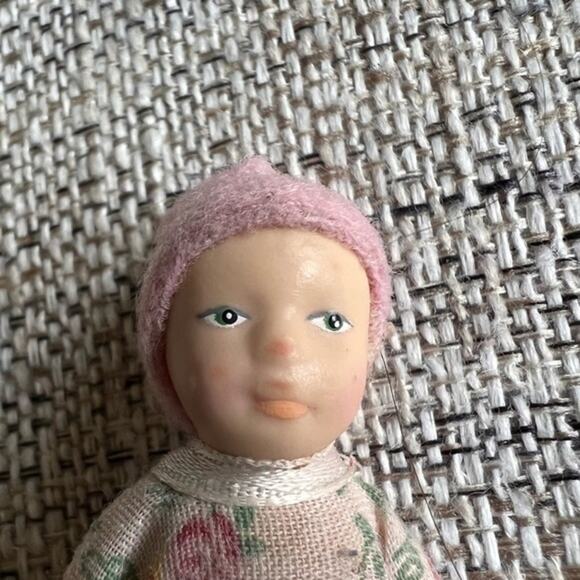 Melissa and Doug Victorian Doll Baby Ceramic‎ Doll Pink Hat Floral Dress - Picture 5 of 5